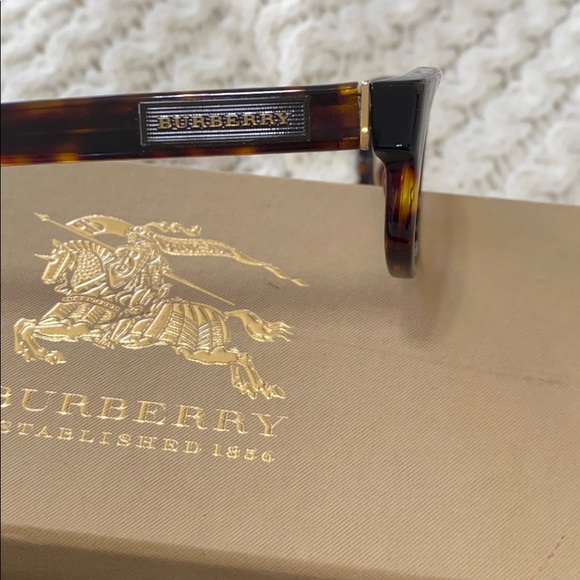 Burberry frames - Picture 2 of 3